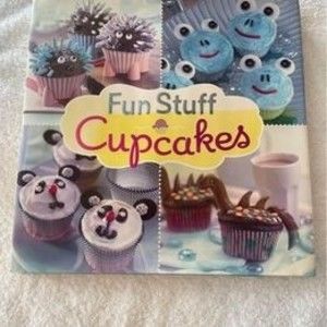 Fun Stuff Cupcakes Cookbook Hard Cover B-C00010